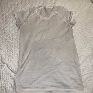 lululemon size 8 swiftly